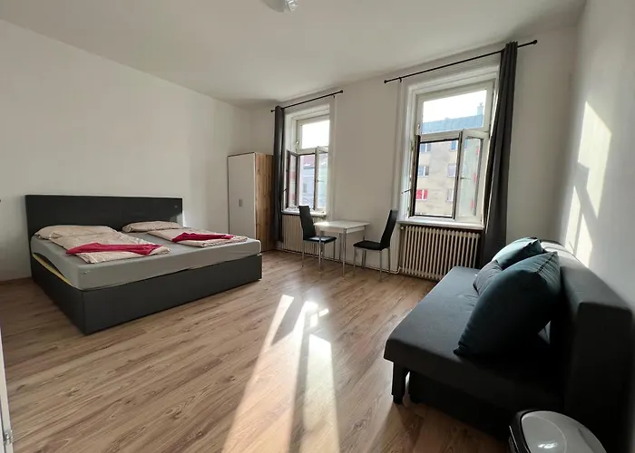 Comfortable 4 Private In Shared Perfect For Groups & Friends *