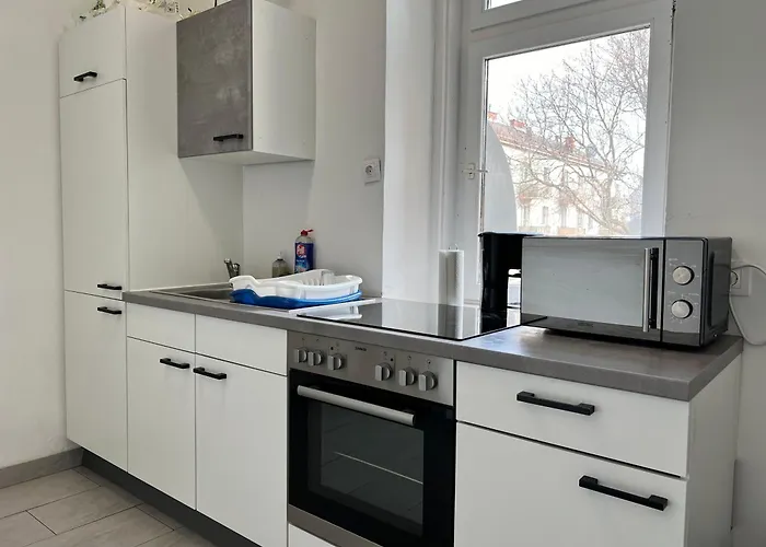 Comfortable 4 Private In Shared Perfect For Groups & Friends Apartment
